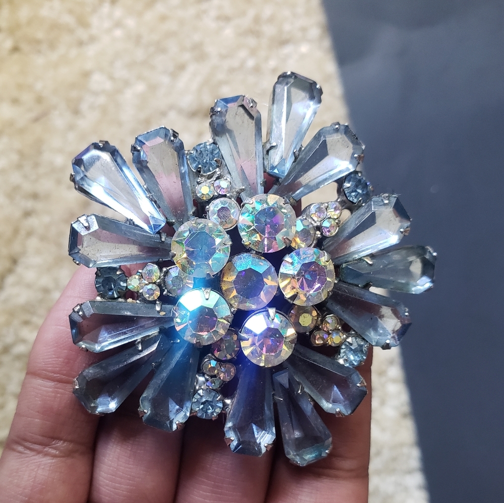 50s Rhinestone Crystal AB Brooch Pin Cluster Blue - Picture 3 of 11
